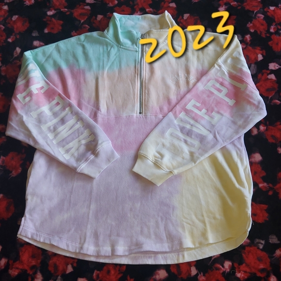 PINK VS Sweatshirt size Large NWT